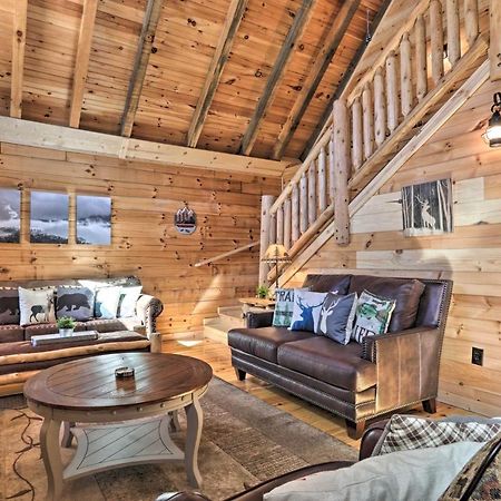 Gatlinburg Cabin With Loft And Game Room 1 Mi To Town エクステリア 写真