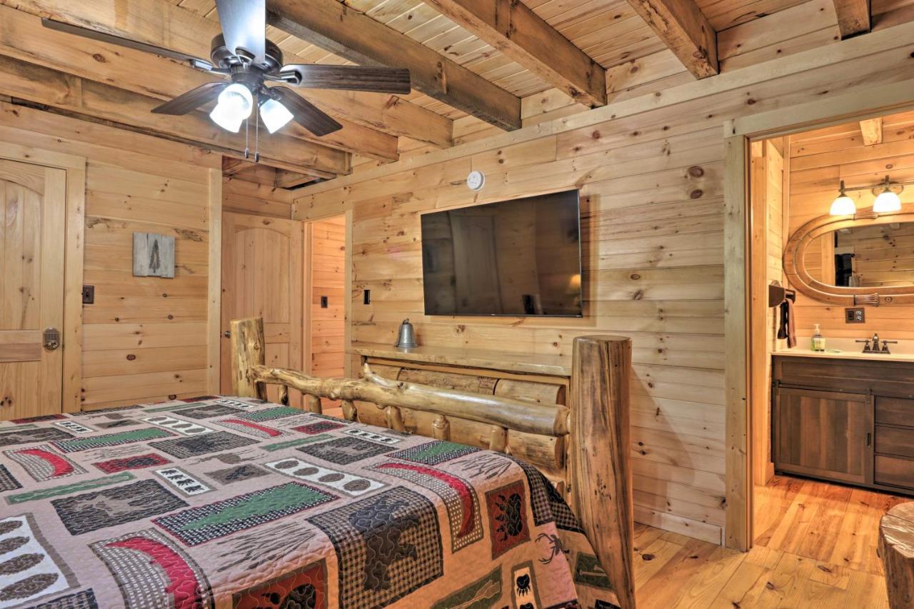 Gatlinburg Cabin With Loft And Game Room 1 Mi To Town エクステリア 写真