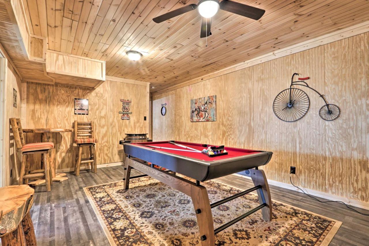 Gatlinburg Cabin With Loft And Game Room 1 Mi To Town エクステリア 写真
