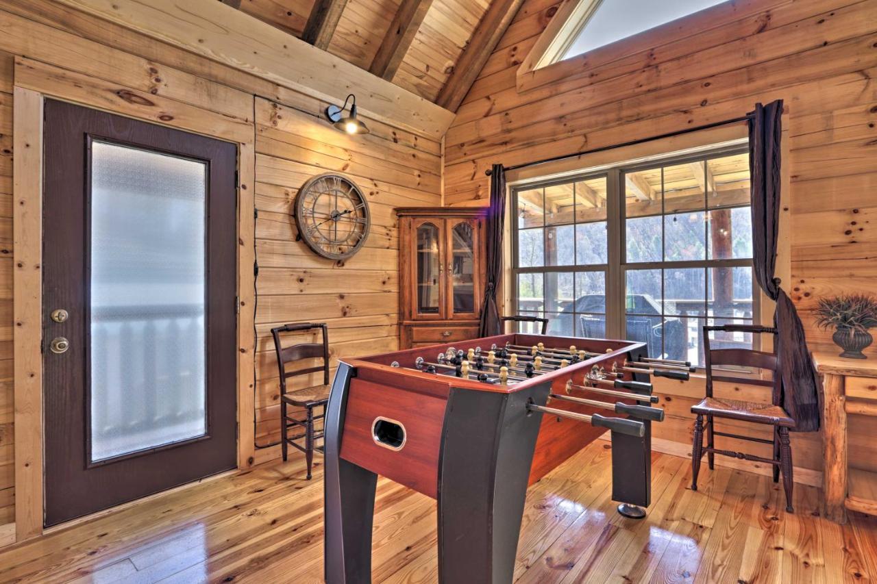 Gatlinburg Cabin With Loft And Game Room 1 Mi To Town エクステリア 写真