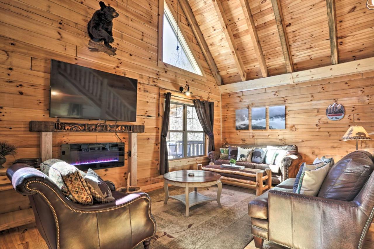 Gatlinburg Cabin With Loft And Game Room 1 Mi To Town エクステリア 写真