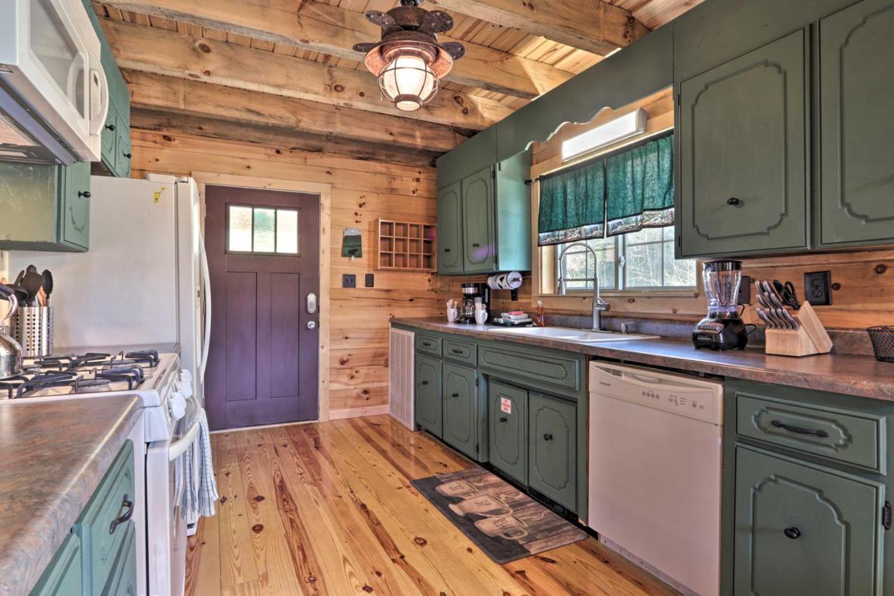 Gatlinburg Cabin With Loft And Game Room 1 Mi To Town エクステリア 写真